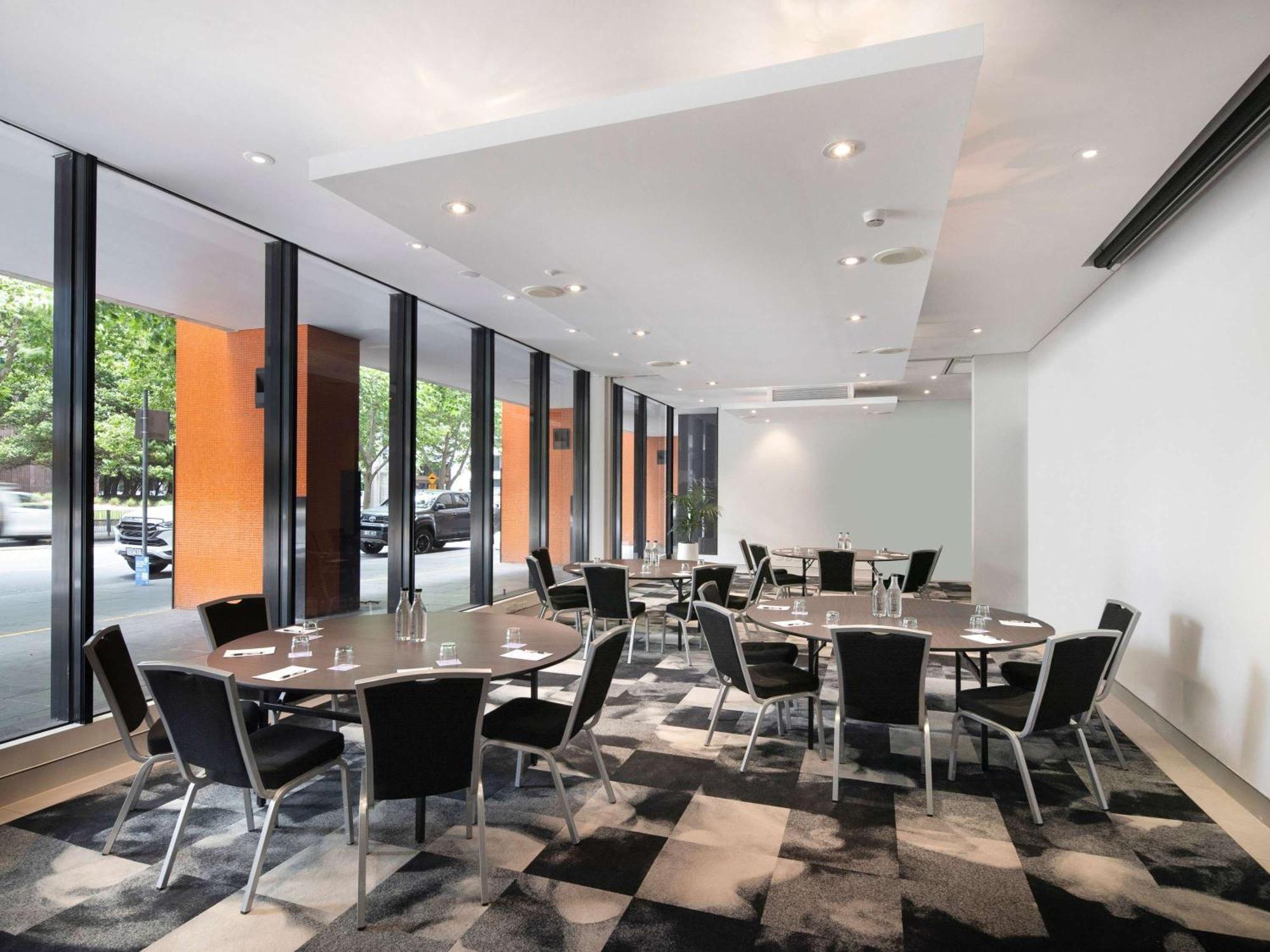 Mercure Melbourne Southbank Екстер'єр фото