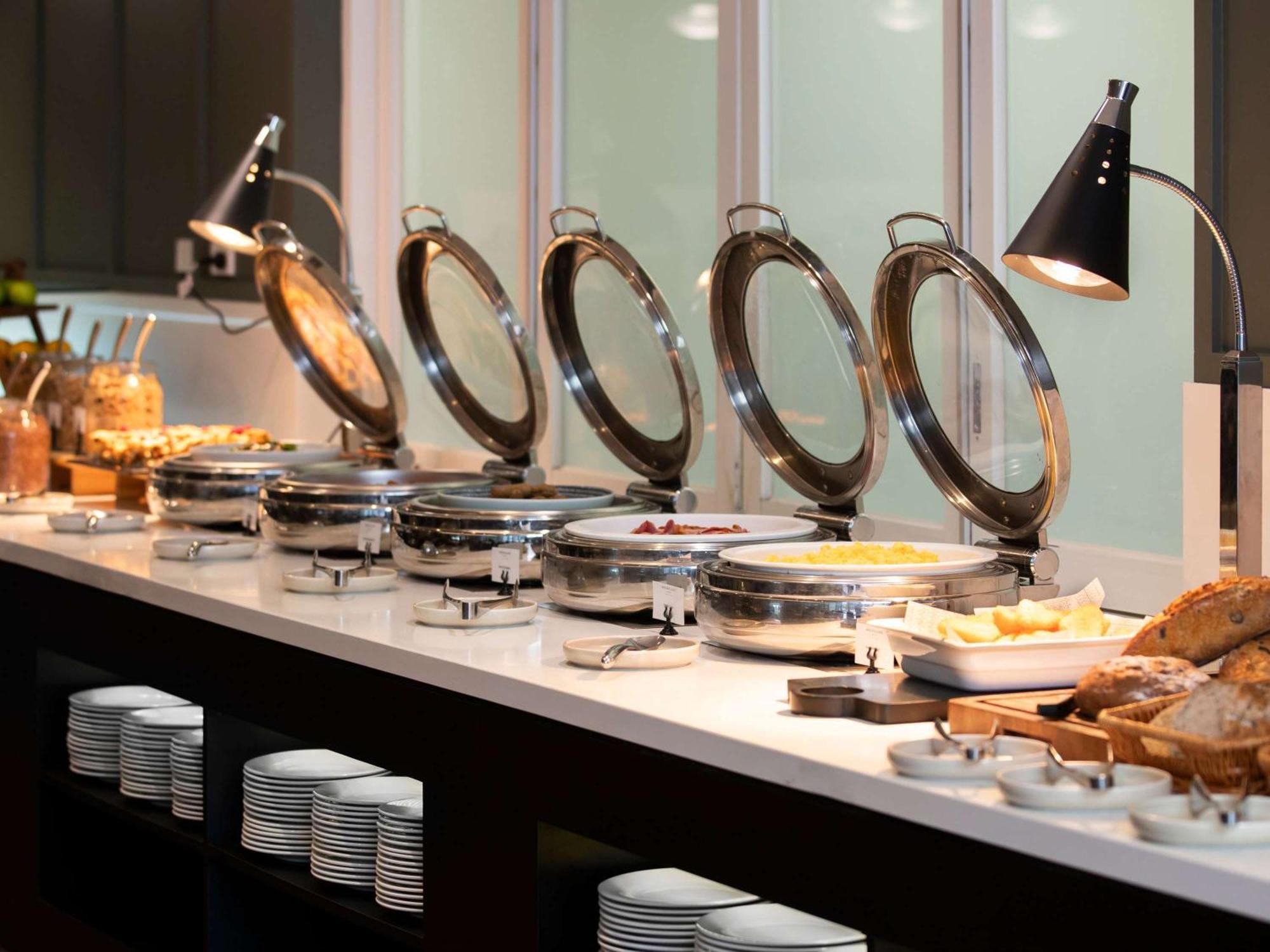 Mercure Melbourne Southbank Екстер'єр фото